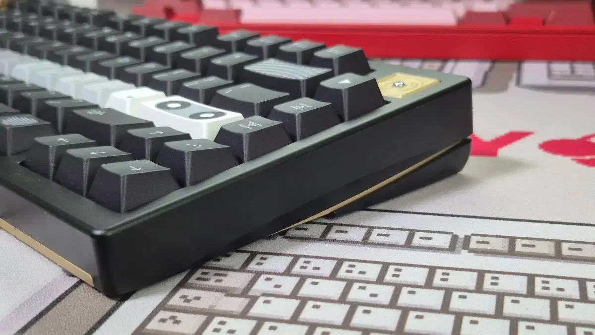 Neo75 cuフルアルミカスタムキーボード販売中